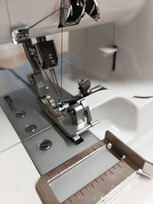 Продам 4 нитковий оверлок AEG 320 .