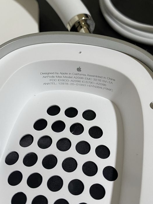 Air Pods Pro Max Brancos (Preço Negociavel)