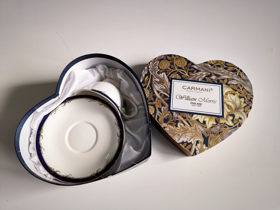 Filiżanka ze spodkiem Carmani William Morris