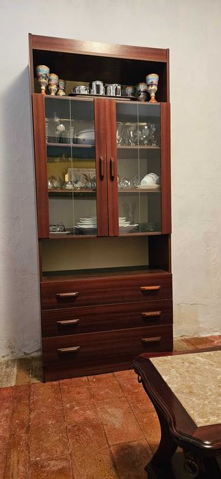 Conjunto de Móveis Antigos