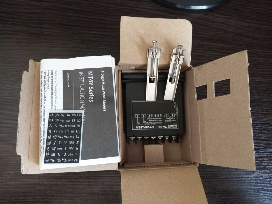 Вольтметр. Панельний мультиметр MT4Y-DV-4N. Вимірювач напруги.