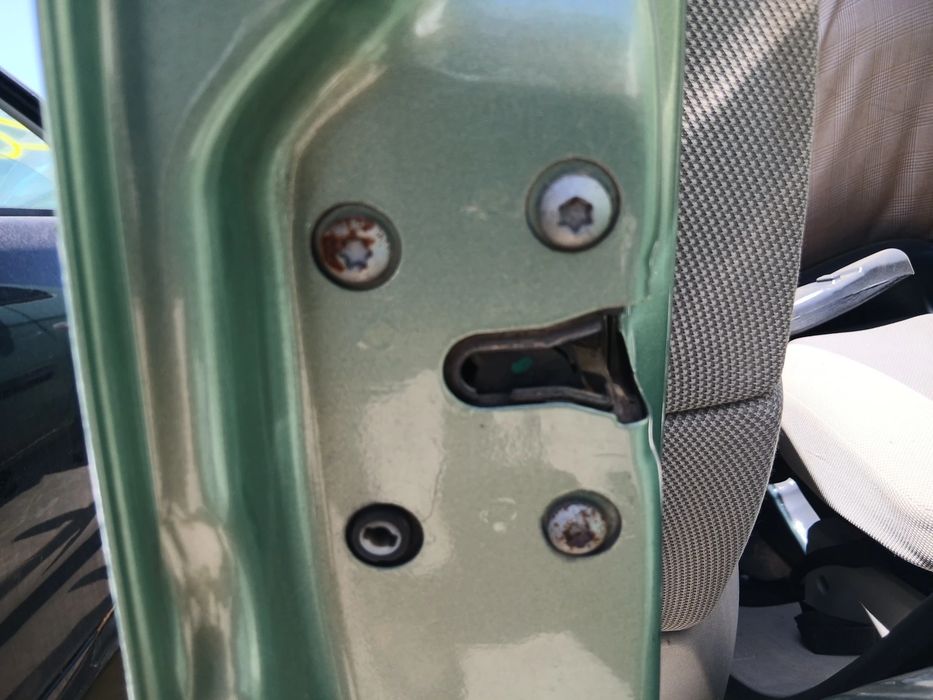 Fechadura / fecho porta trás esquerdo FIAT Idea (350_)