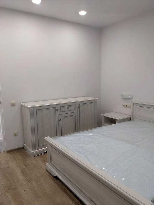 Оренда 1 кімнатна . квартира, Угорська, 700 $