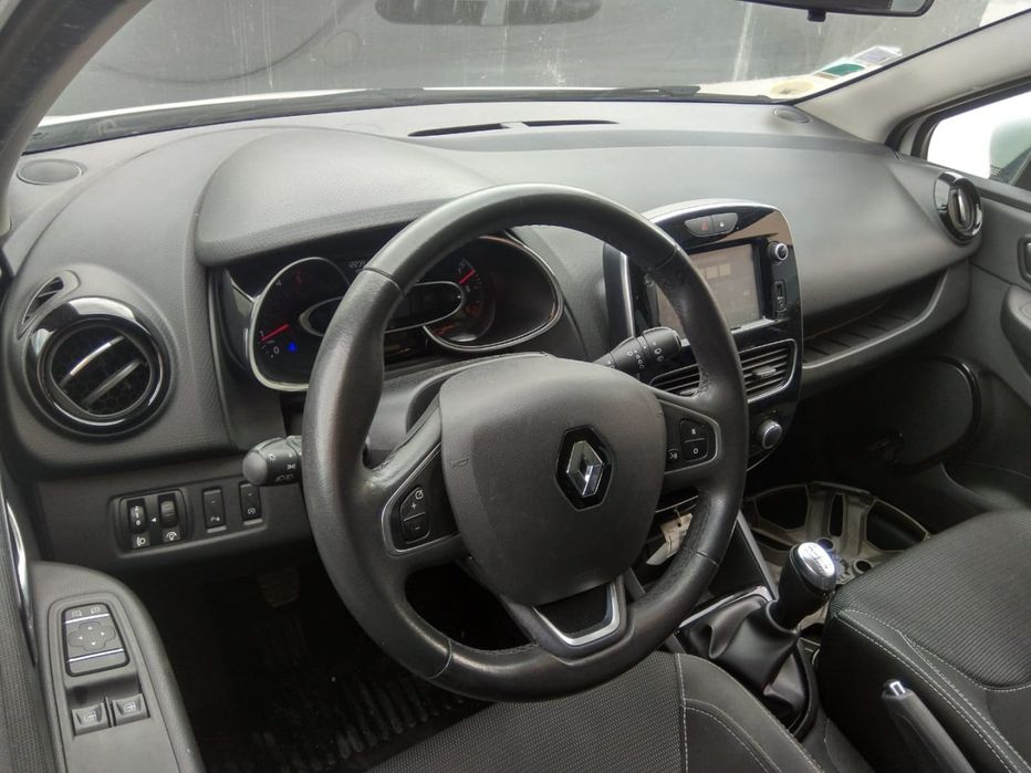 RENAULT CLIO IV - 2016 - Para Peças