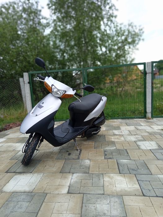 Suzuki lets продам