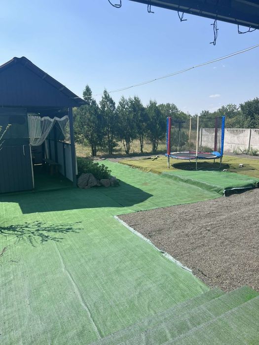 Дачный будинок для проживання, або бізнесу