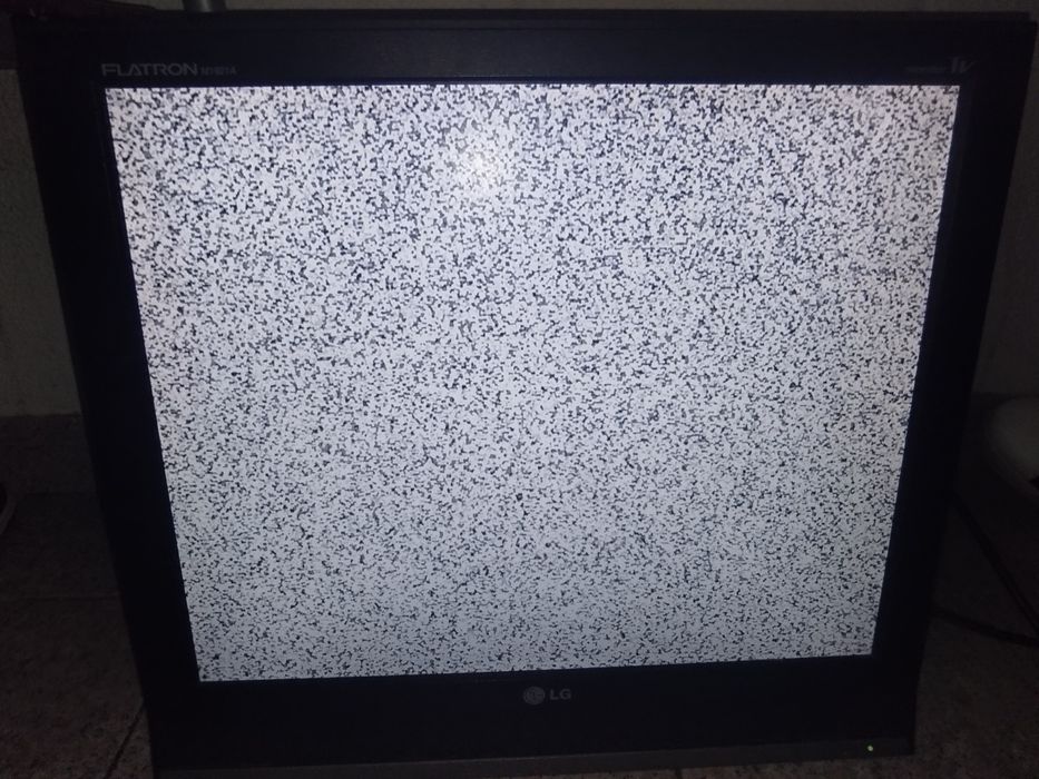 TV LG LCD 24 in a trabalhar vendo urgente