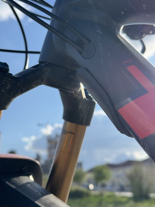 Trek Top Fuel 8 29” L – Fox + XT – Full Suspensão – Impecável