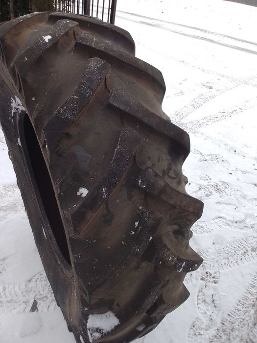 Opona ciągnika Kormoran 16,9-28