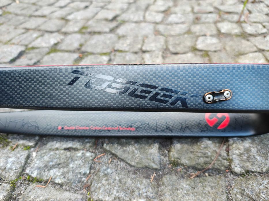 Widelec rowerowy full Carbon 29 cali stan bliski ideałowi 570g