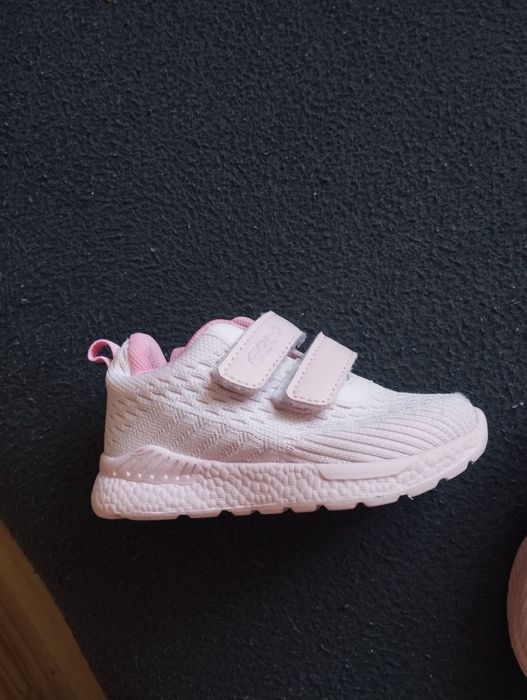 Buty dla dziewczynki