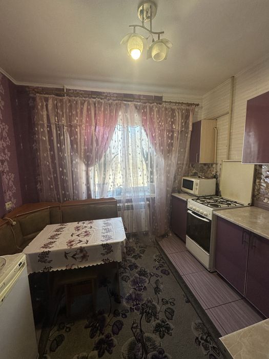 Продам 2-х кімнатну квартиру (чешку) в м. Лозова