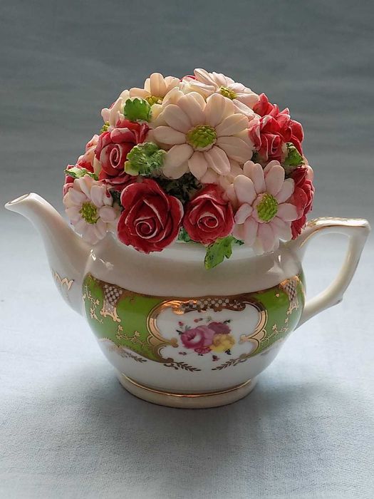 Wazonik z bukietem kwiatów. Dekoracyjny,Kolekcjonerski - Wzór nr. 3