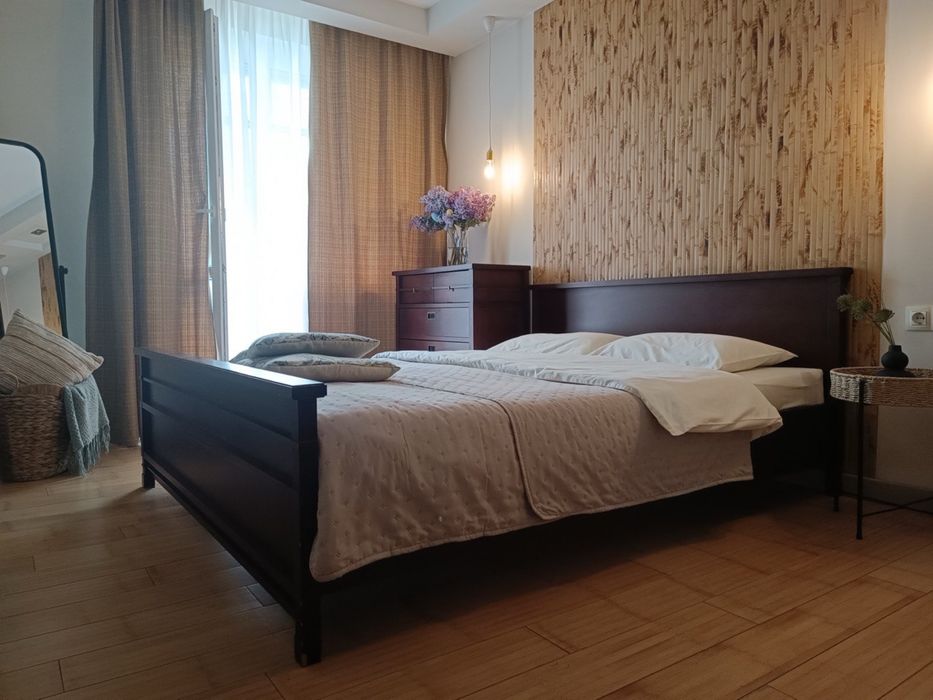 Продаж 2 кім і вітальня Вяч Чорновола