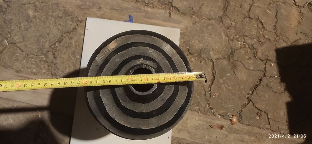 Ваза із дерева заводська оригінальний дизайн