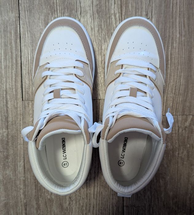 Кеди LC Waikiki майже нові (40-41 розмір)