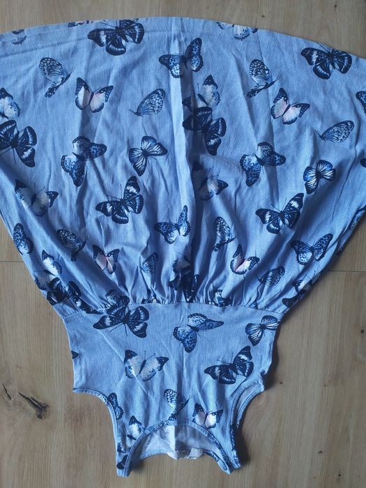 3 używane sukienki H&M r. 110/116