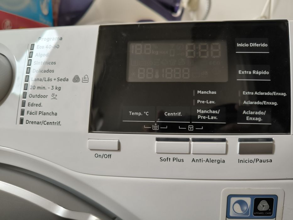 Máquina lavar roupa AEG 6000 series proSense lavamat 1-9 kg