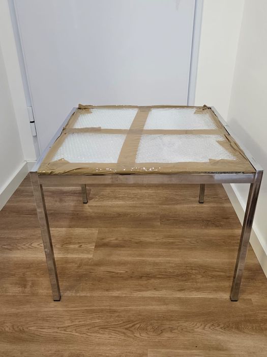 Mesa metal com tampo vidro 60x60x60