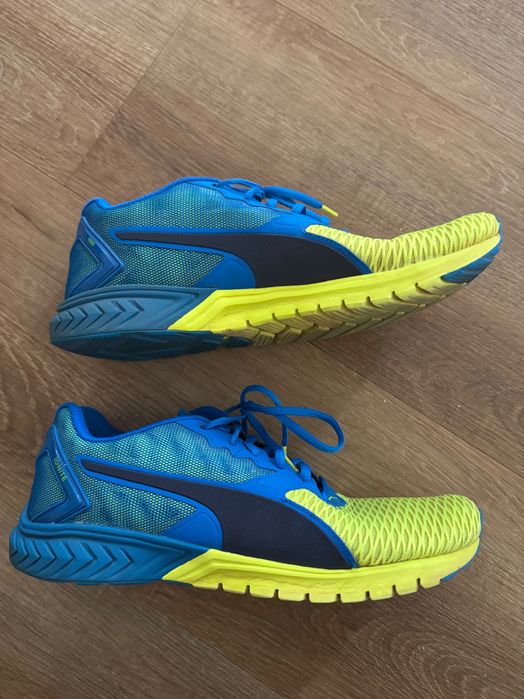 Sapatilhas masculinas Puma, tamanho 44