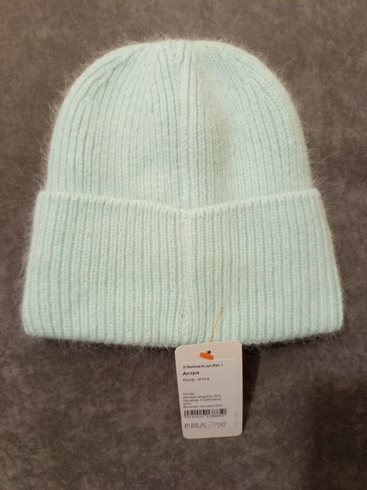 Тепла жіноча кашемірова шапка