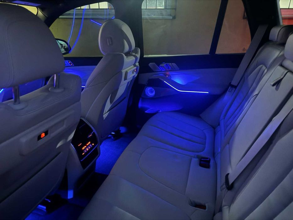 бавер вілкінс BMW X5 G05 сетки с подсветкой Х5 Bowers Wilkins музыка