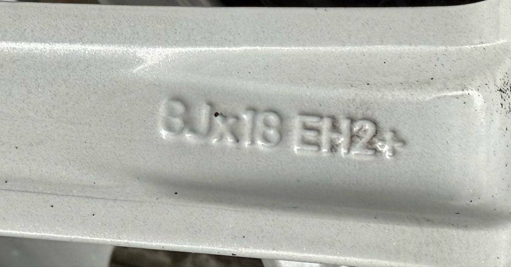 Oryginalne felgi Bmw F10 F11 E61 E60 5x120 et30 8J 245/45R18 zima