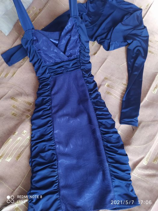 Жіноча святкова сукня