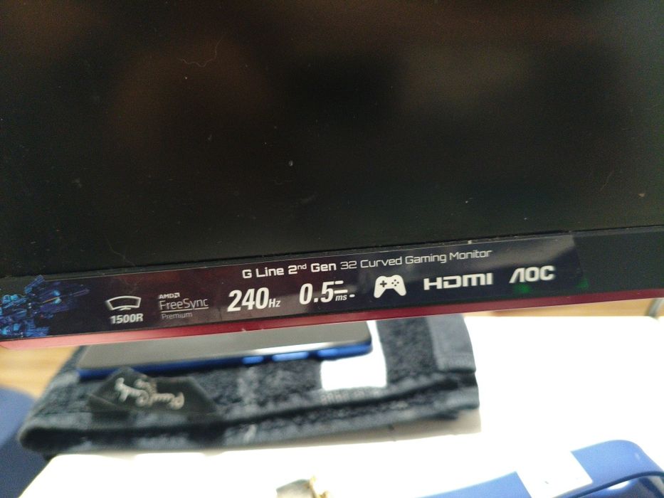 Monitor Gaming Curvo AOC 32" – 240Hz / 0.5ms – Excelente Estado