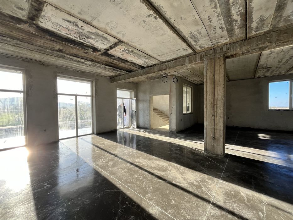 Приміщення в смт. Перегінське на довгостроковий термін