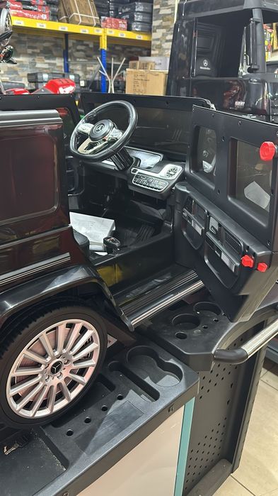 Mercedes G-Wagon carrinho criança