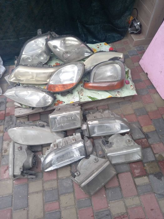 Фари,  Рено ,Кенго,Кліо, Меган  1,2