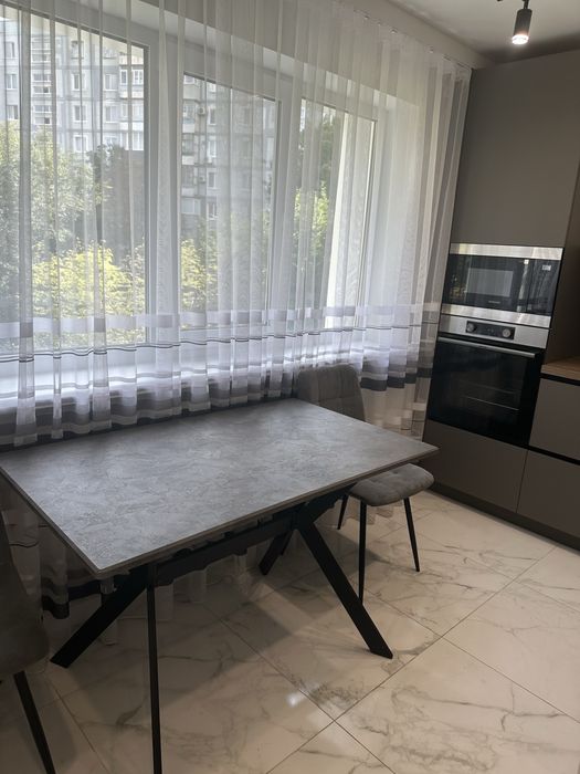 Продаж! Двокімнатна 3-й поверх! Світла. Бабурка.