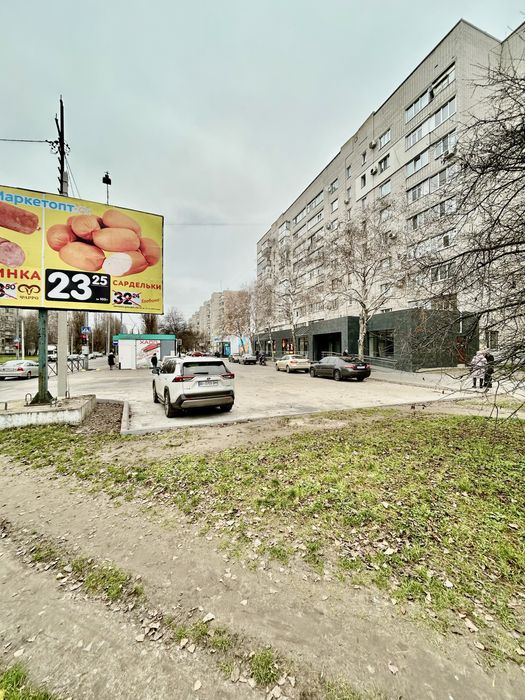 Оренда приміщення біля зупинки Пивзавод