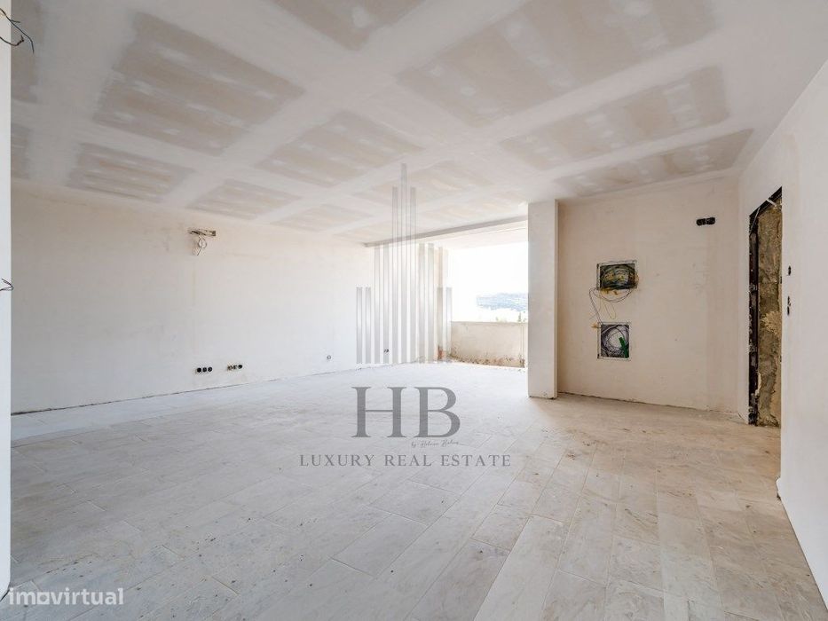 Apartamento T2 com terraço - Loures