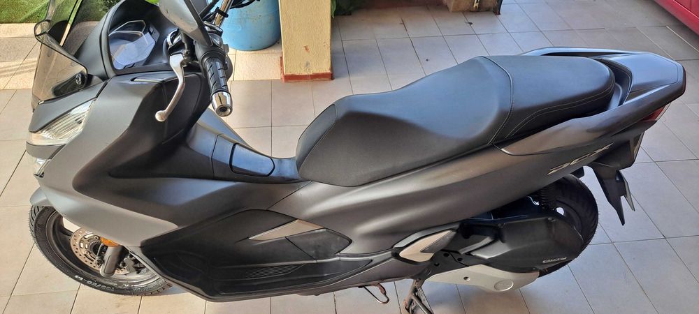 Honda PCX 2019, toda revisada e Pneus 0 km