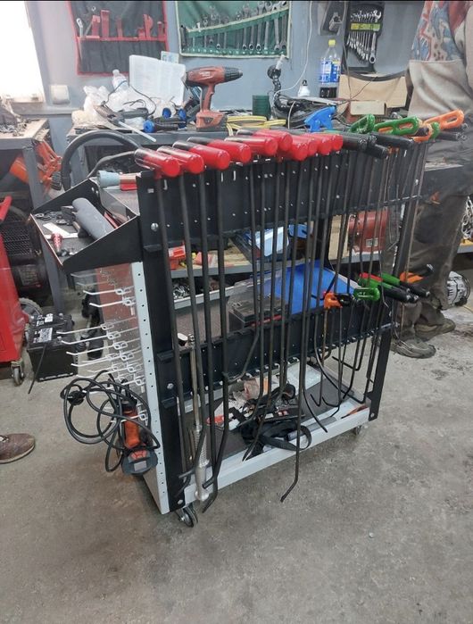 Тележка для инструмента