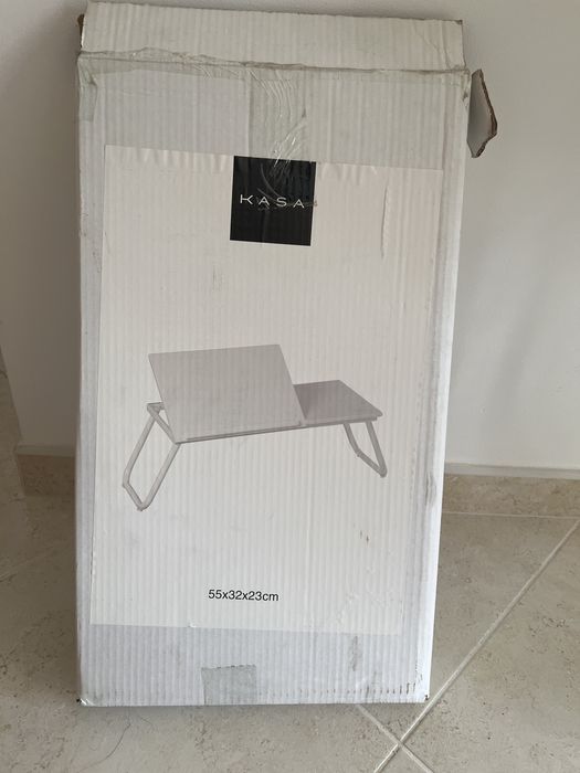 Mesa portatil branca