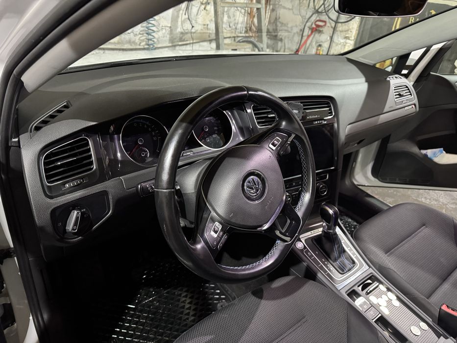 e-golf Volkswgen e-golf фольцваген е гольф