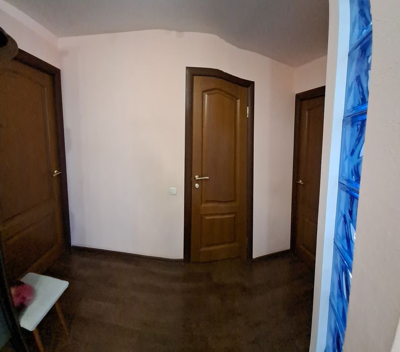 Продам трёх  к.квартиру  в г. Самар (Новомосковск).