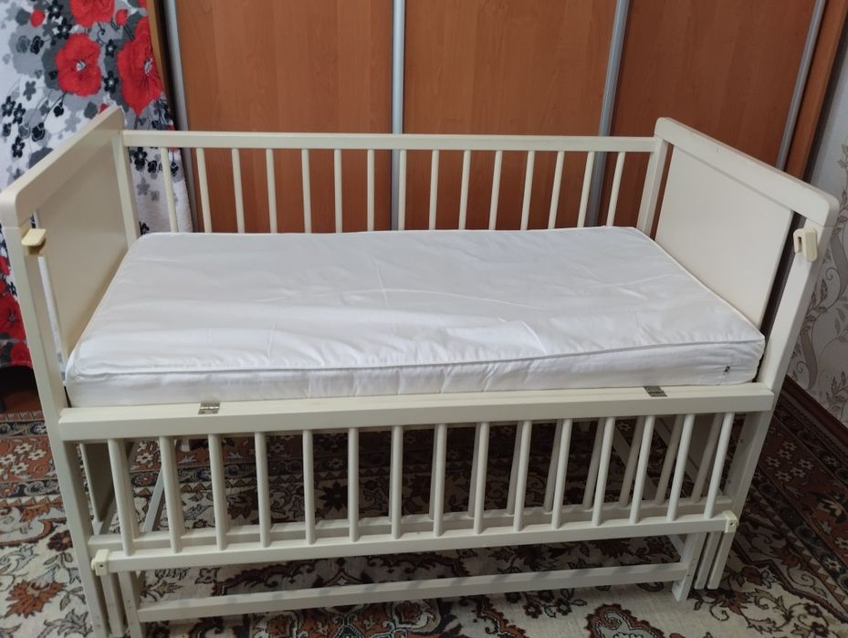 Продам дитячу кроватку