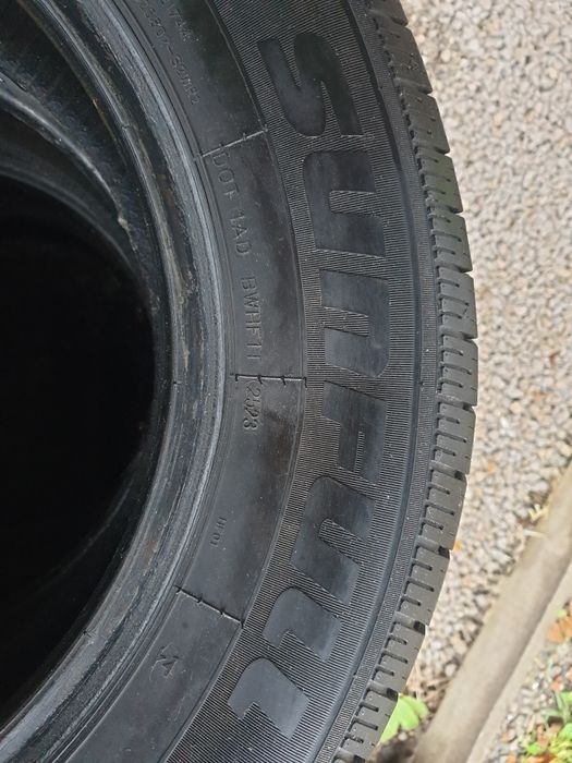 Продам резину R16
