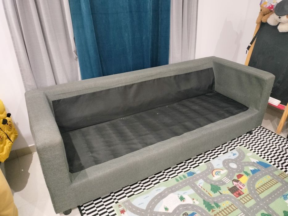 Estrutura sofá kasa. Em bom estado