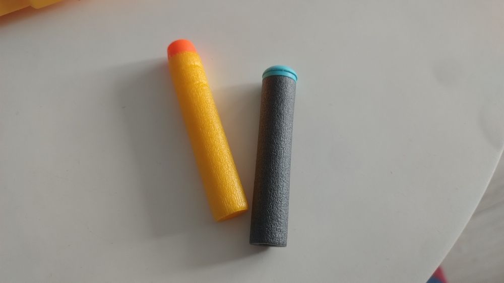 NERF - pistolety, butelki, naboje