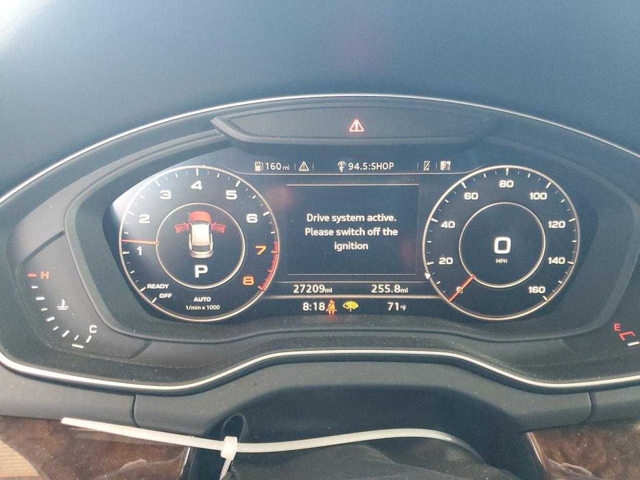 Audi Q5 Premium Plus 2018 - надійний кросовер з потужністю 252 к.с.