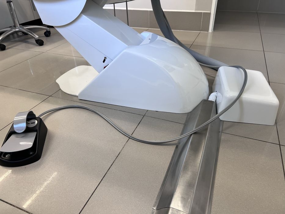 Sprzedam fotel stomatologiczny OPTIMAL 06 2022 – bardzo dobry stan