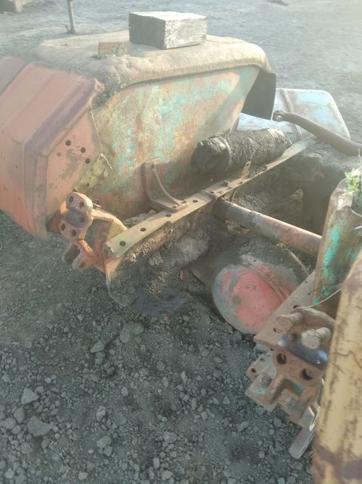 Кран на ХТЗ, т-150. Кранова установка. Підйомник