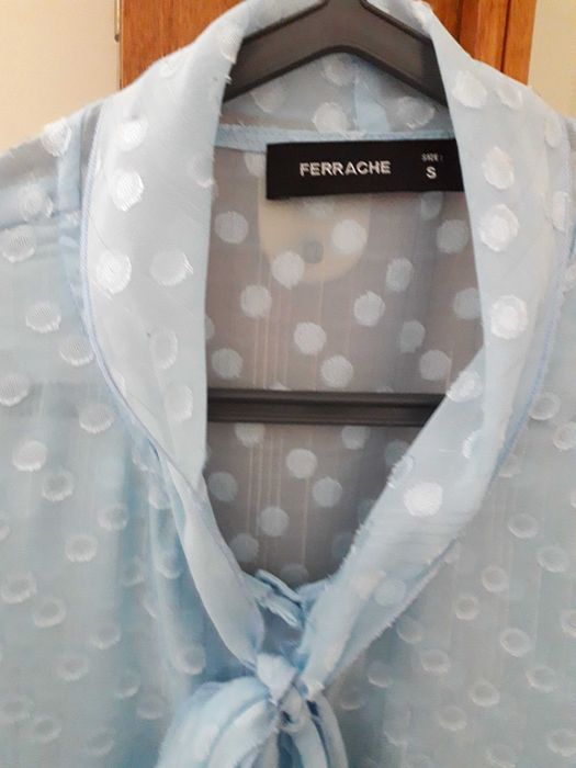 Tunica Ferrache azul clarinho com manga balão (NOVA COM ETIQUETA)