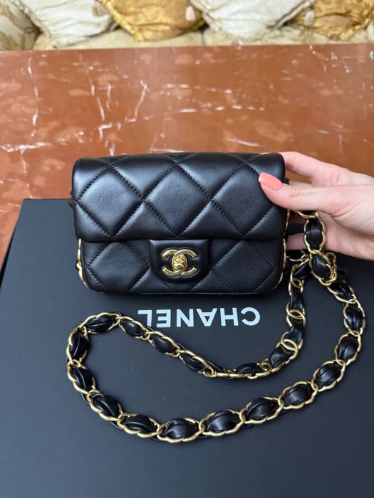 Сумочка від Шанель міні