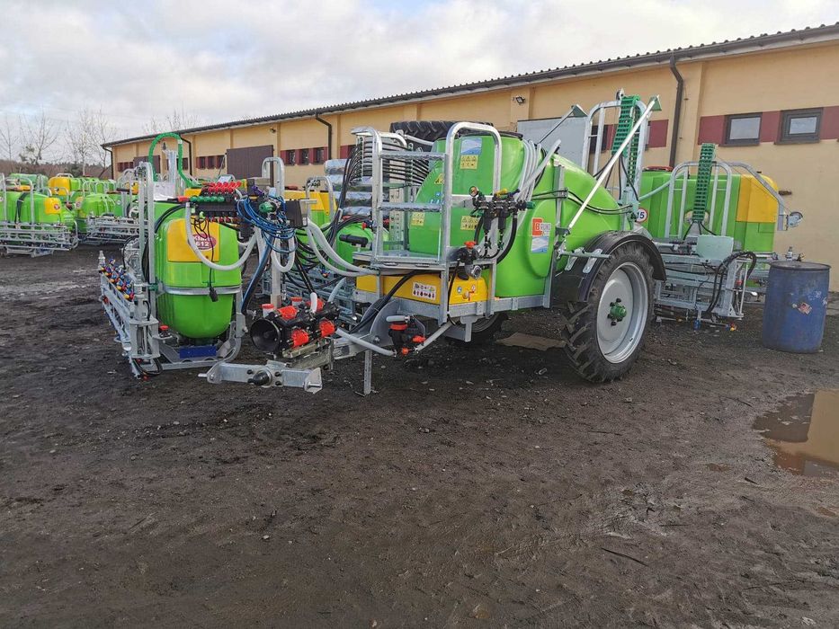 Opryskiwacz ciągany polowy TOLMET Bruno 1500 15m od 1000l do 2500 raty